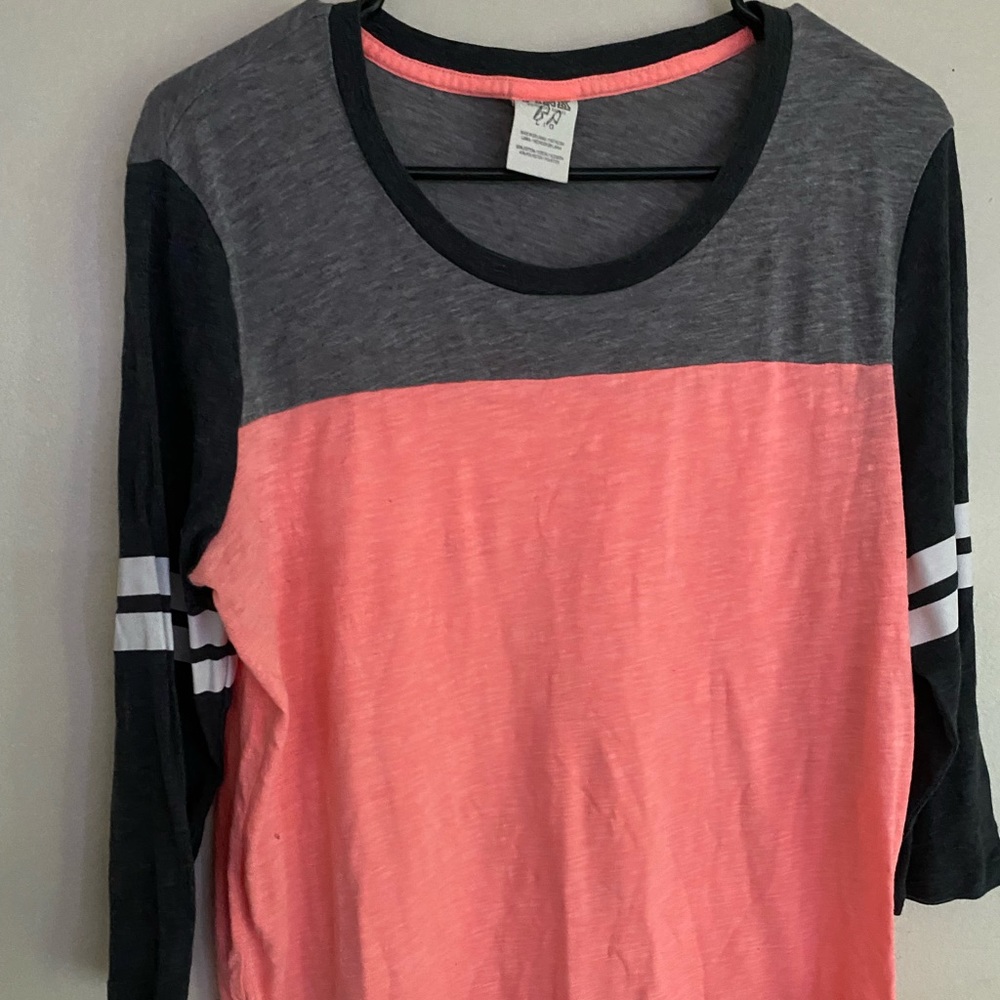 PINK Long-sleeve